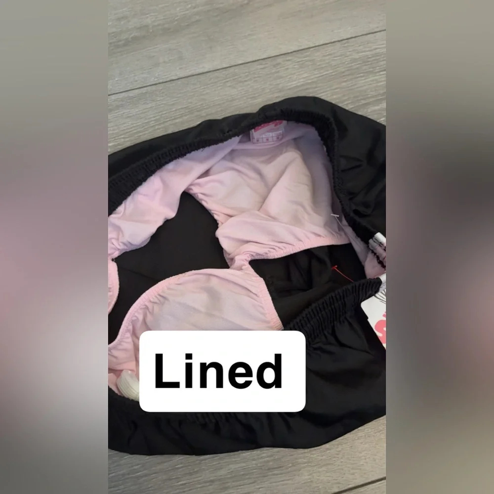 Soffe Women’s Size Medium Athletic Shorts Black & Pink Lined Brand New W Tags! - Picture 8 of 8